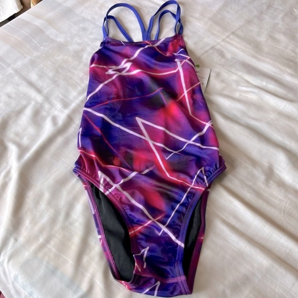 NWT Speedo women’s Endurance swimsuit in size 34/10